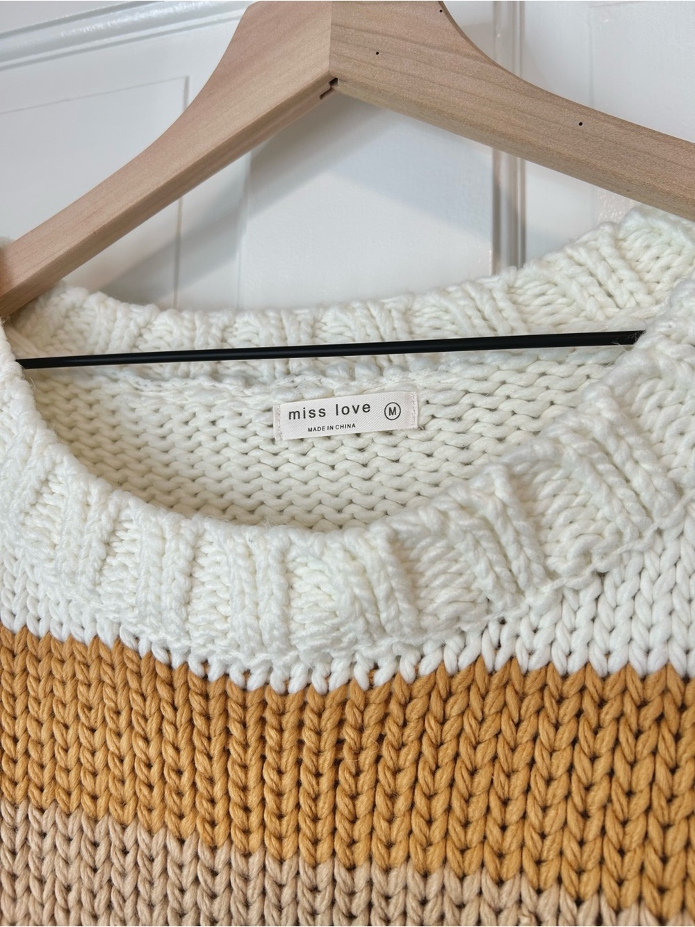 Oversized Chunky Knit Sweater - White, Camel & Tan - Medium - Picture 4 of 7
